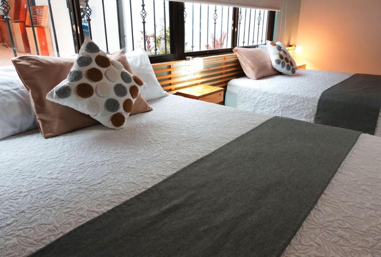 Trebol Amarillo Bed & Breakfast Escazu Bagian luar foto
