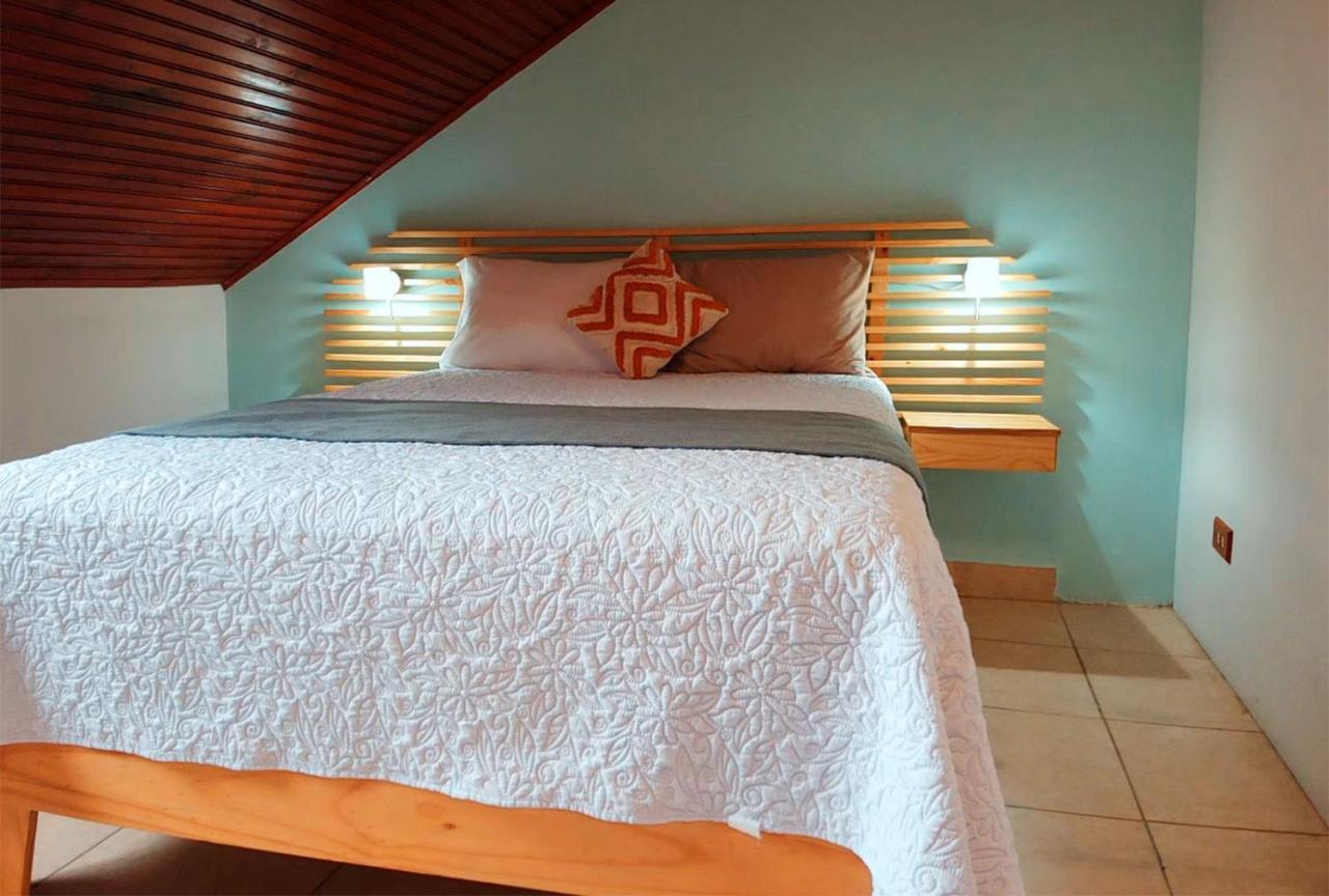 Trebol Amarillo Bed & Breakfast Escazu Bagian luar foto