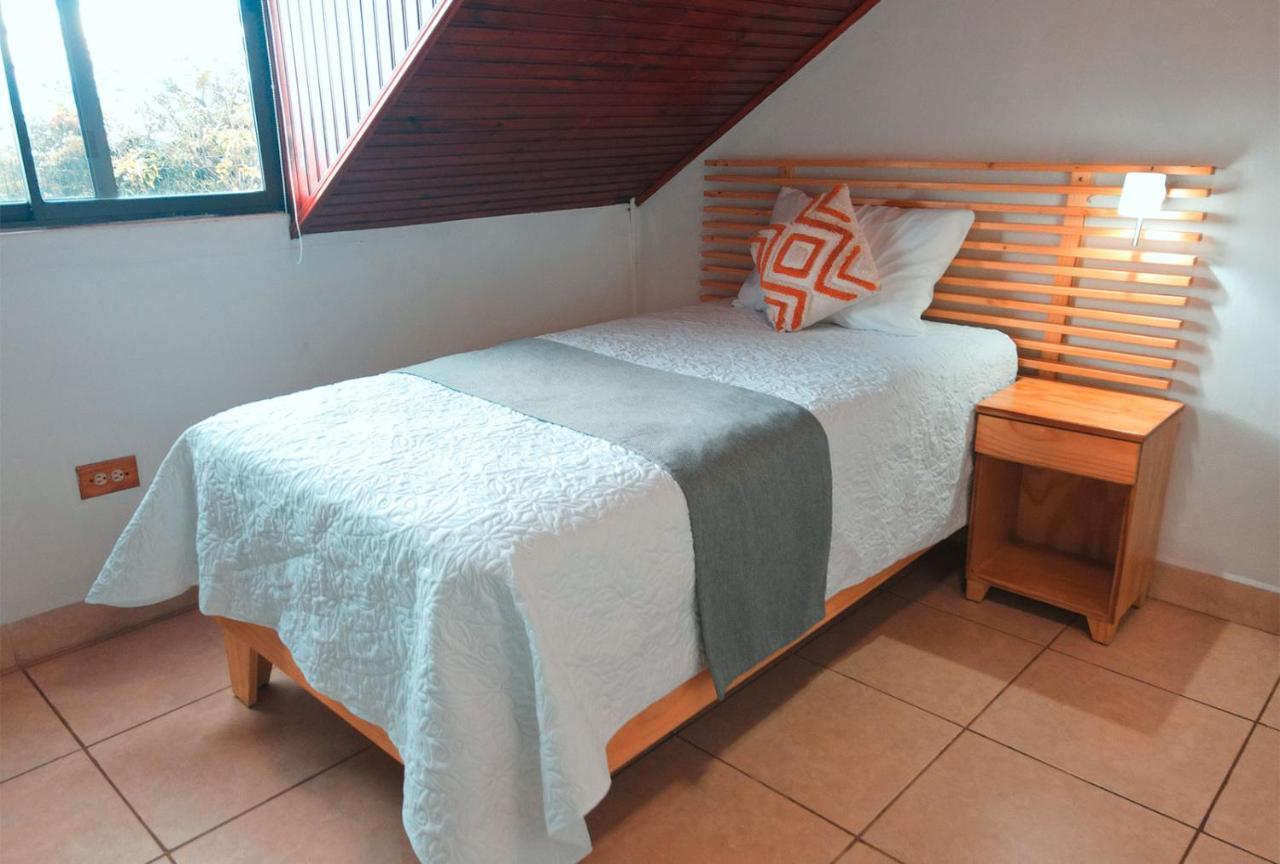 Trebol Amarillo Bed & Breakfast Escazu Bagian luar foto