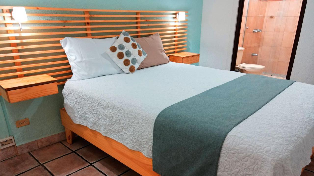 Trebol Amarillo Bed & Breakfast Escazu Bagian luar foto