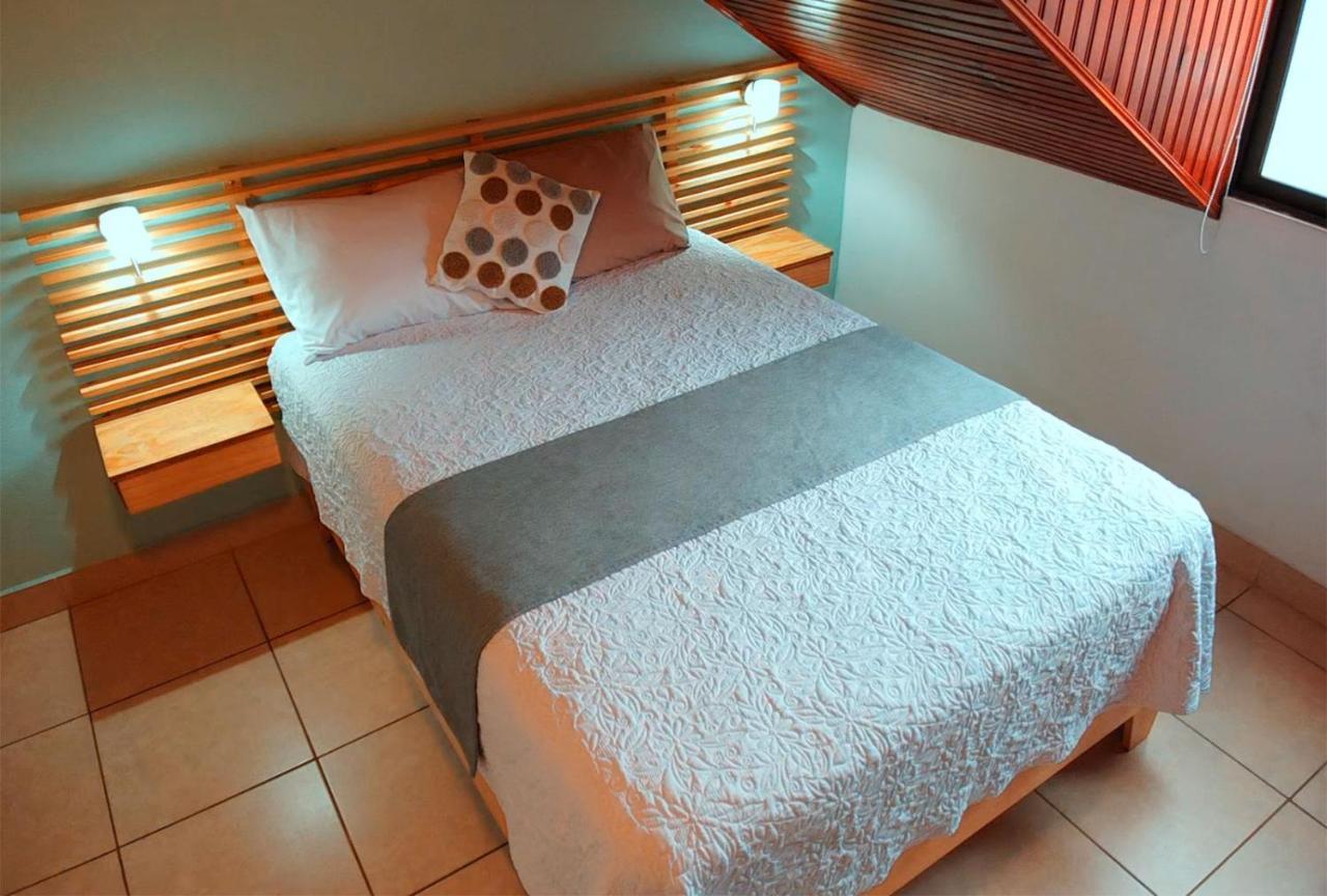 Trebol Amarillo Bed & Breakfast Escazu Bagian luar foto