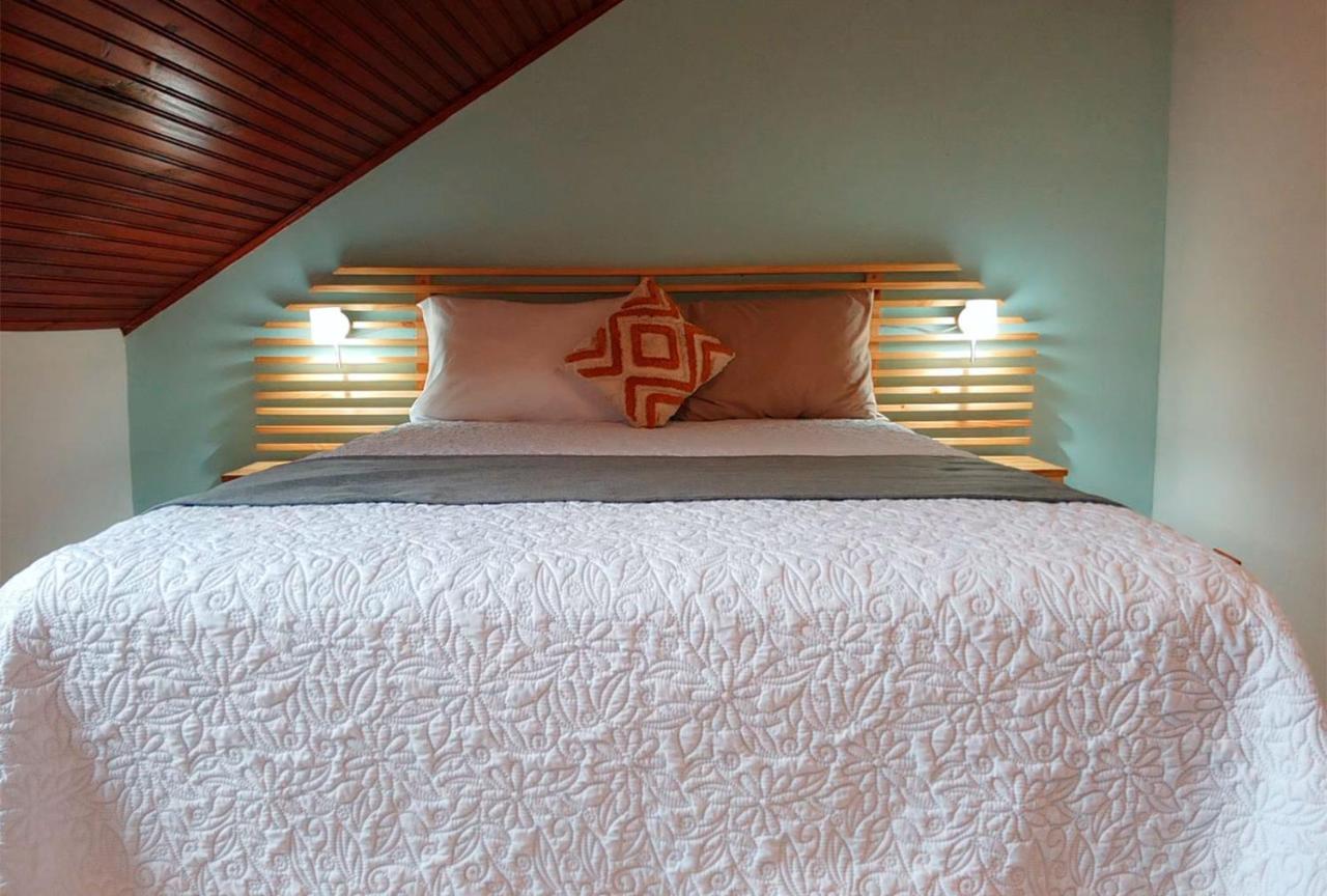 Trebol Amarillo Bed & Breakfast Escazu Bagian luar foto
