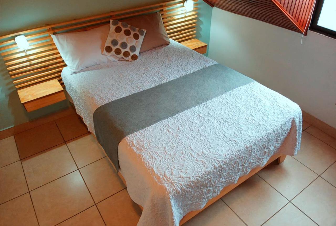 Trebol Amarillo Bed & Breakfast Escazu Bagian luar foto